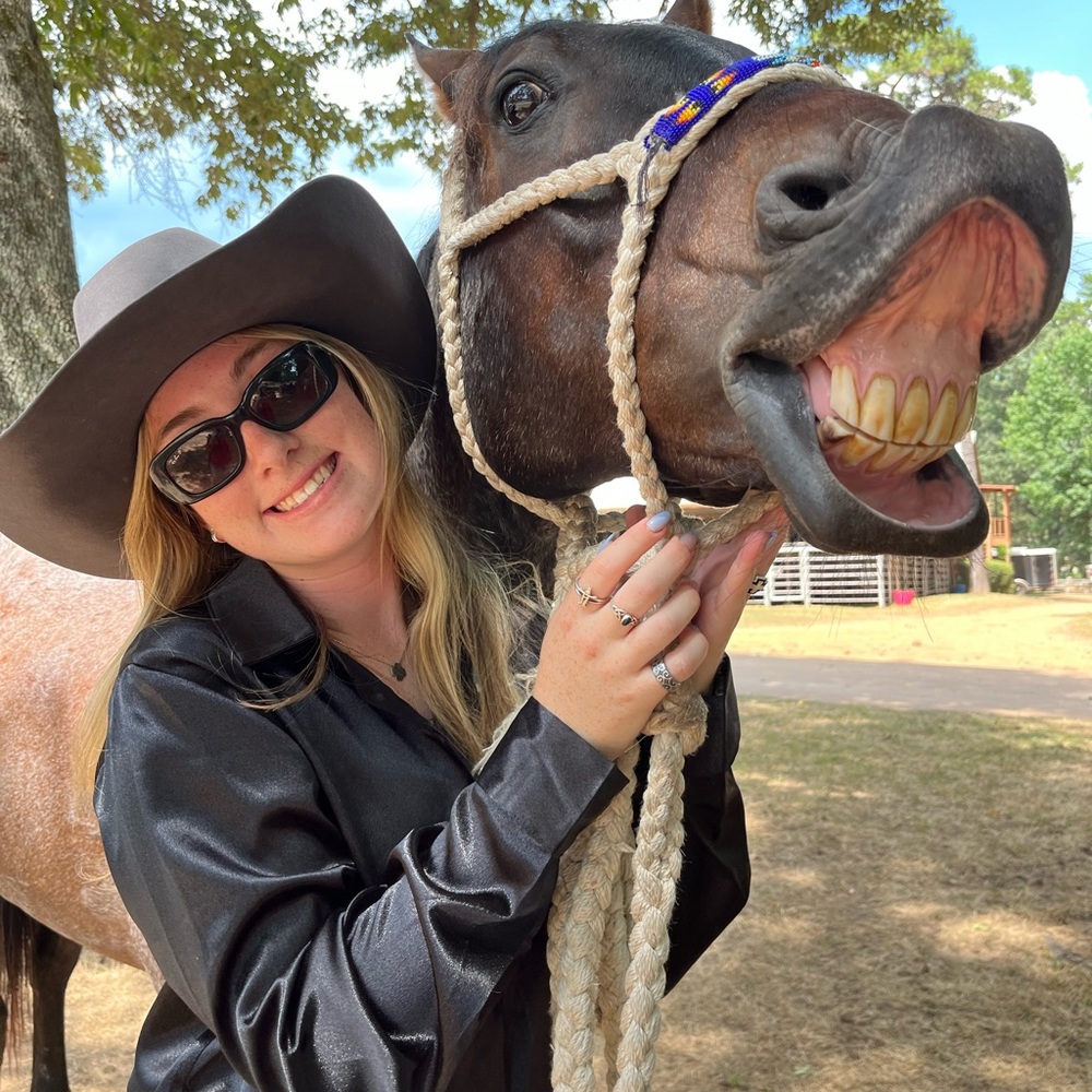 Meet your Posher, Anna